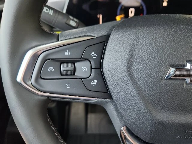New 2026 Mosaic Black Metallic Chevrolet LT image 22