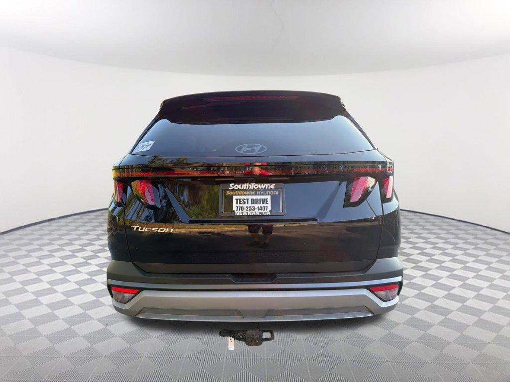 New 2026 Black Hyundai SEL FWD image 6