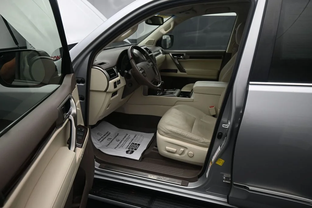 Used 2019 Silver Lexus 460 image 14