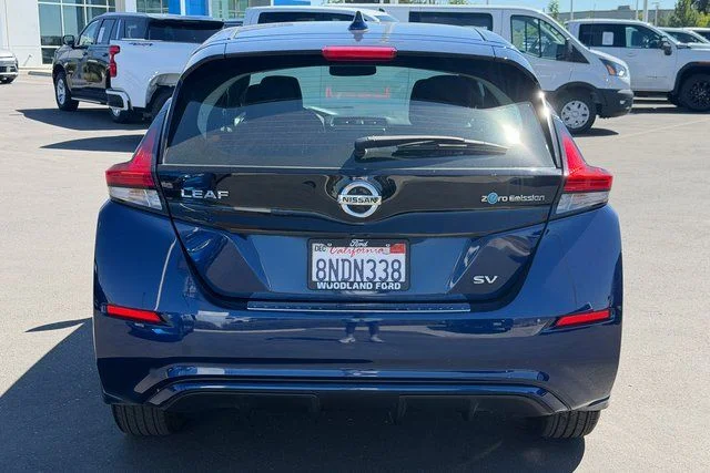 Used 2019 Blue Nissan SV image 6
