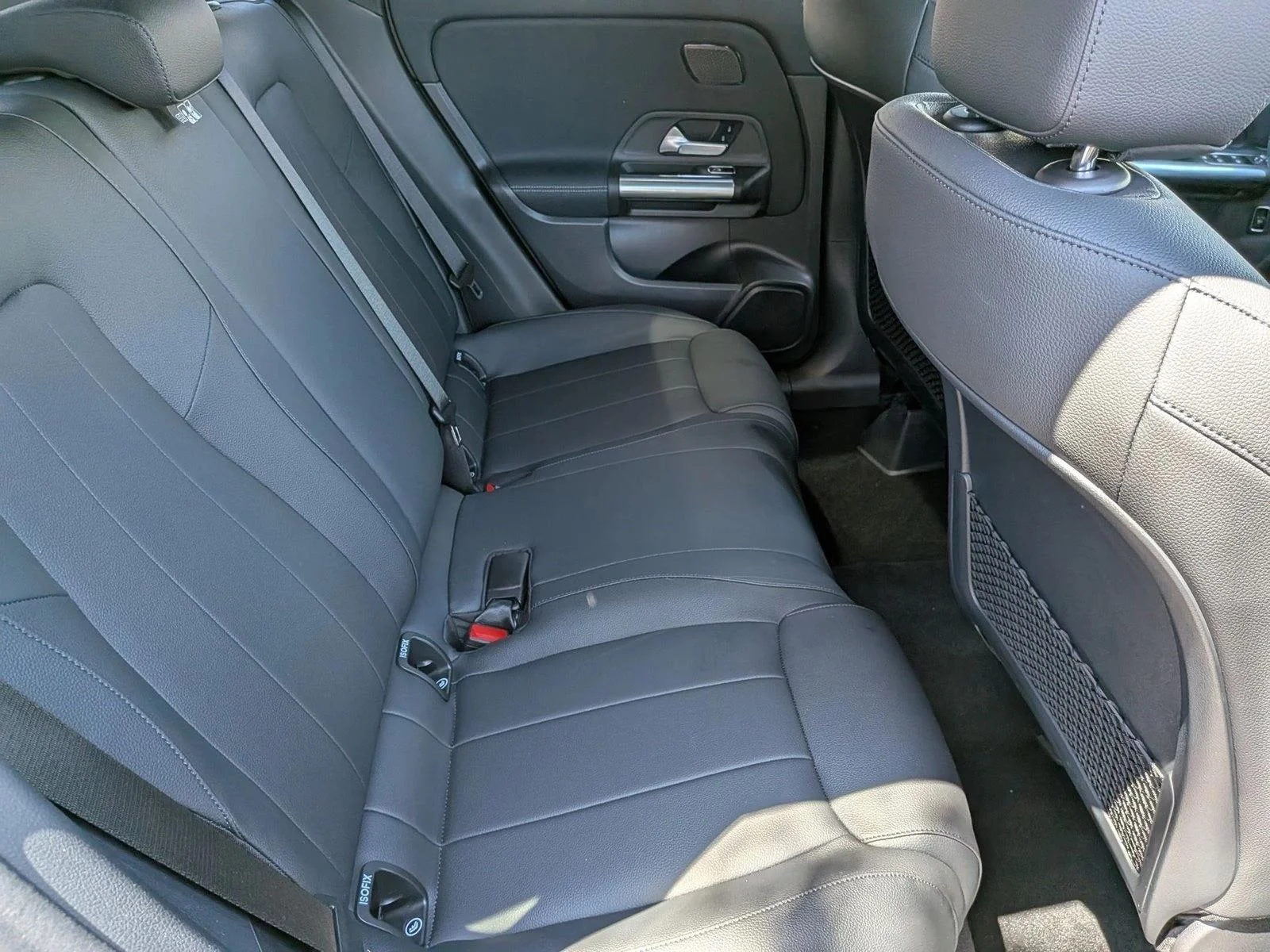 Used 2026 Mountain Grey Metallic Mercedes-Benz GLA 250 image 19