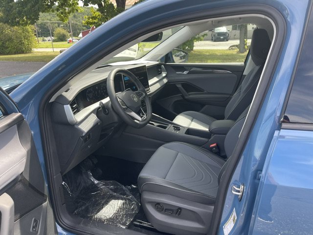 2026 Volkswagen Tiguan SE - Photo 10