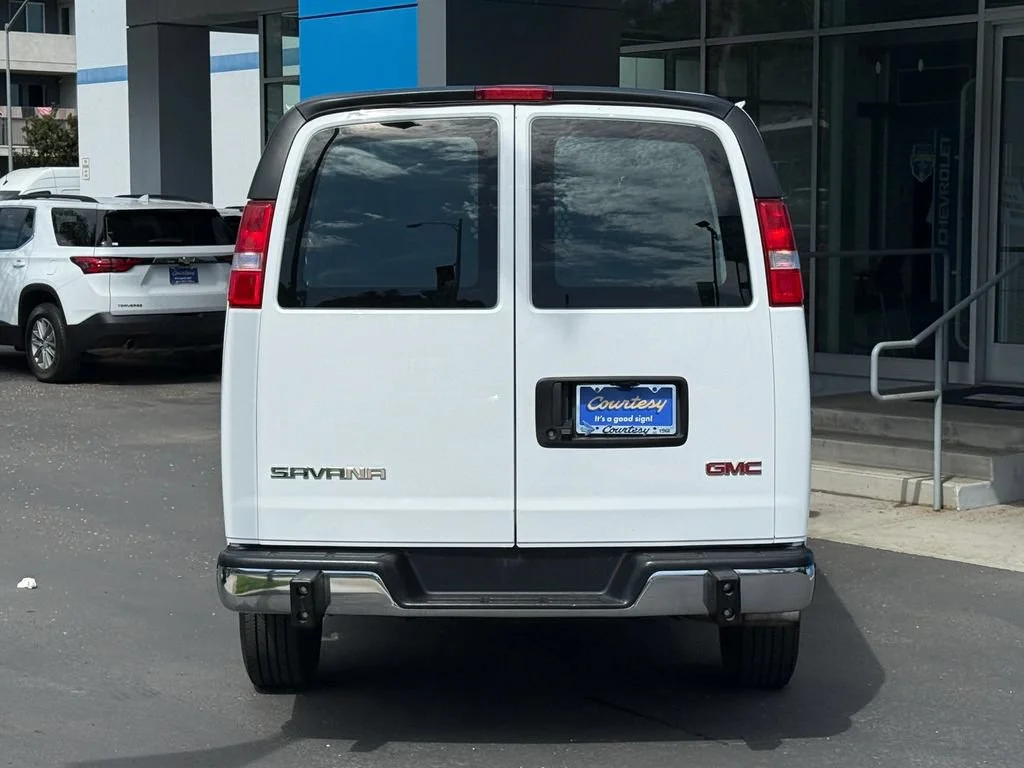 Used 2025 Summit White GMC Work Van image 8