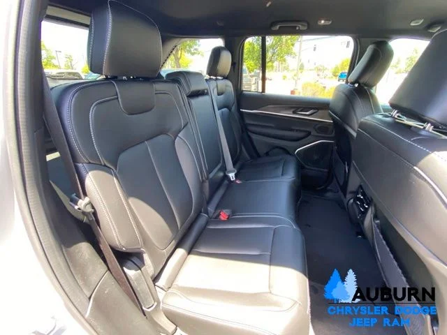 Used 2026 Silver Jeep Limited image 18