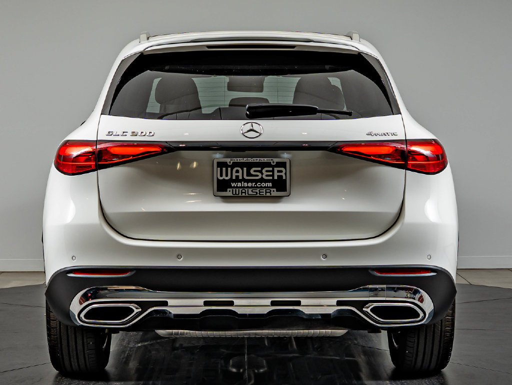 Used 2026 Polar White Mercedes-Benz GLC 300 image 6