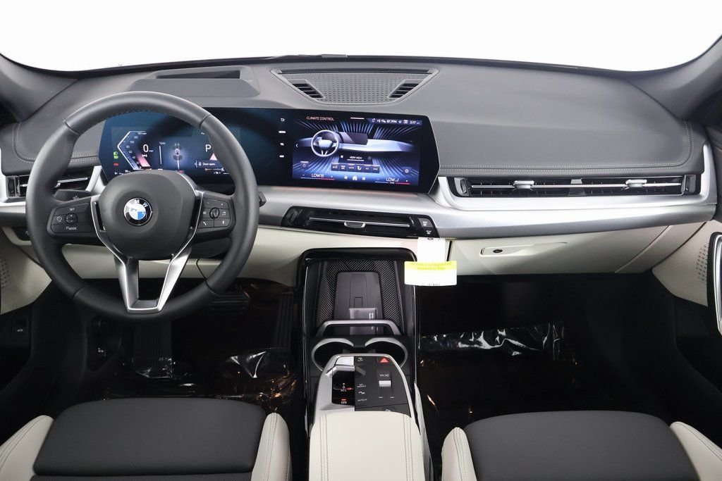 New 2026 Space Silver Metallic BMW xDrive28i image 4
