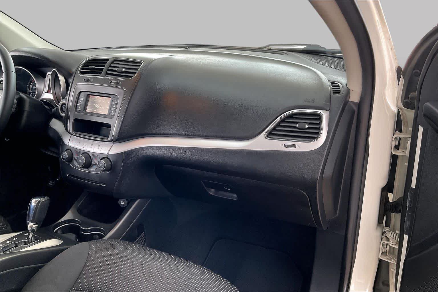 Used 2018 Vice White Dodge SE image 18
