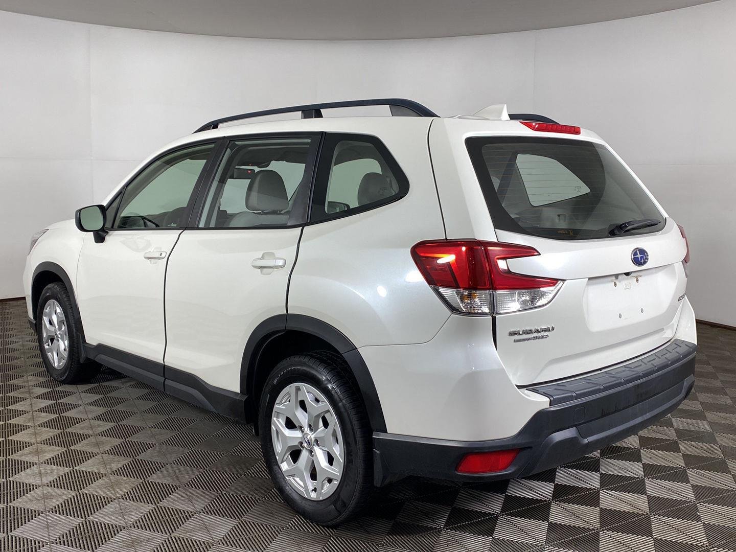 Used 2021 Crystal White Pearl Subaru Base image 8