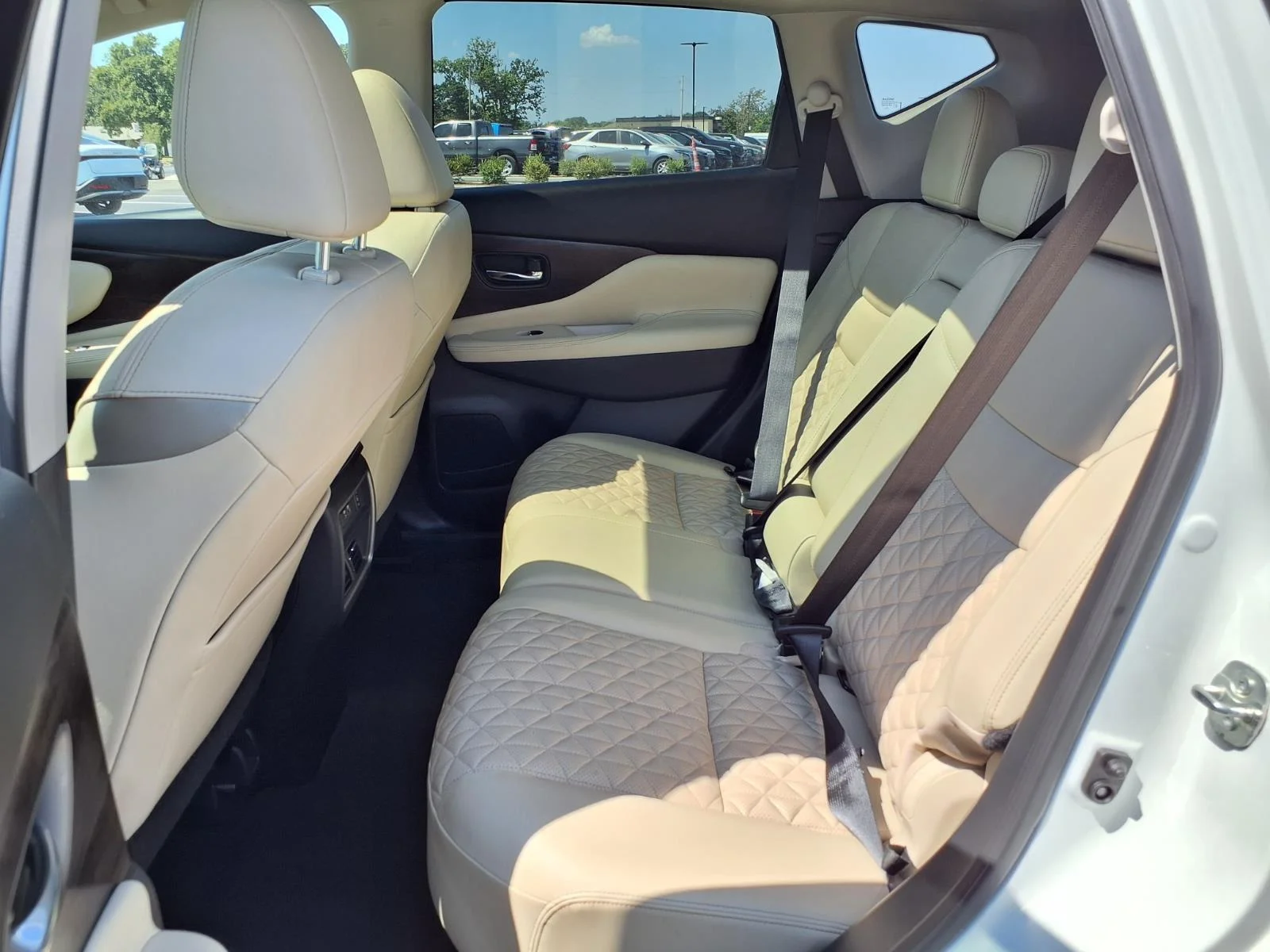 Used 2024 Pearl White Tricoat Nissan Platinum image 21
