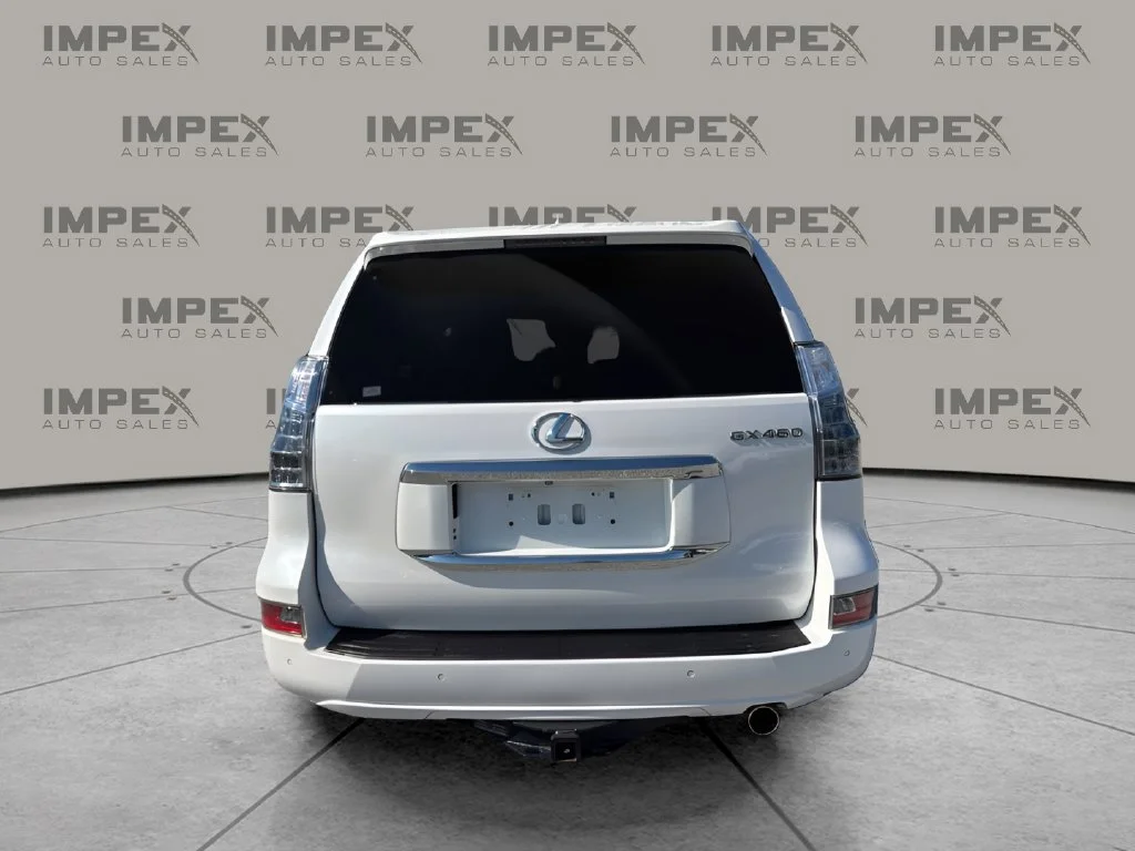 Used 2018 White Lexus 460 image 4
