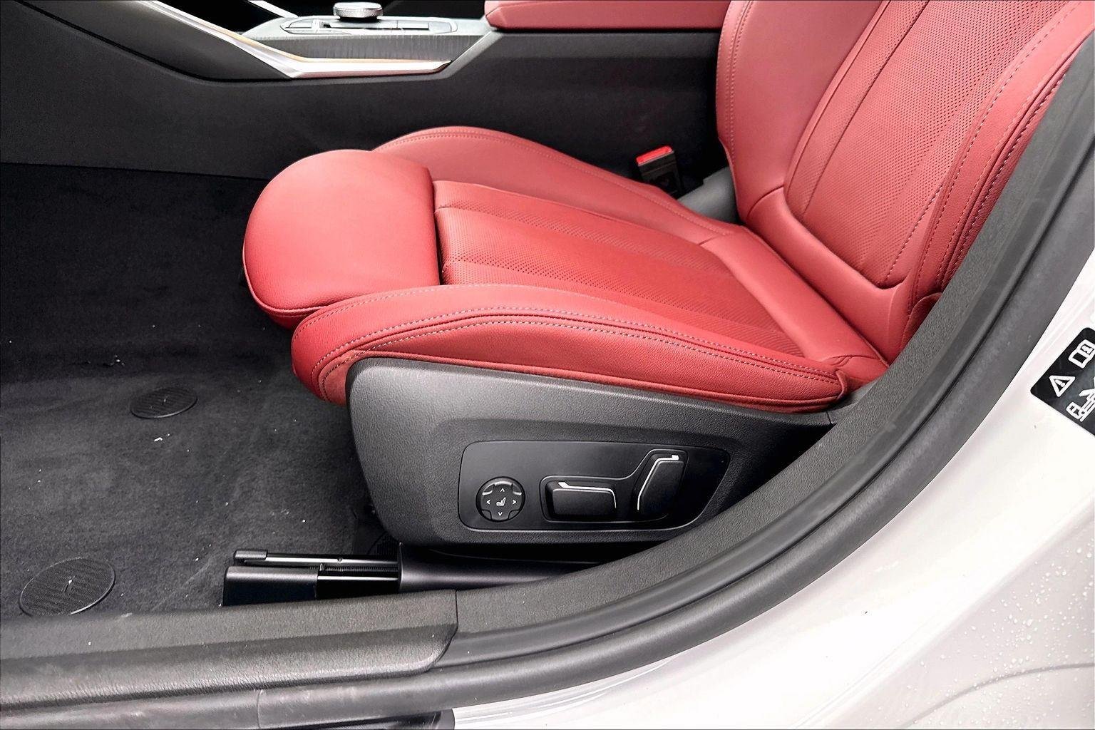 New 2026 Mineral White Metallic BMW 330i xDrive image 26
