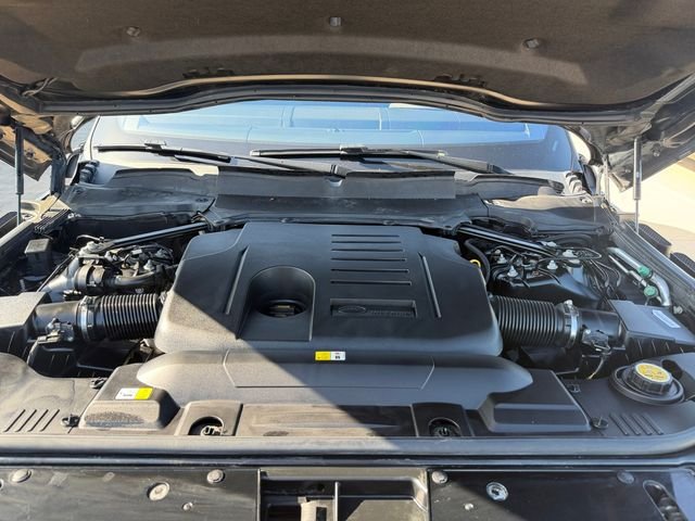 Used 2020 Black Land Rover HSE image 19