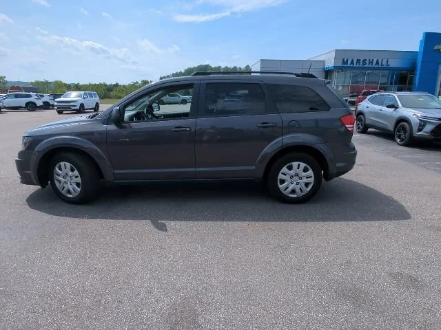 Used 2018  Dodge SE image 12