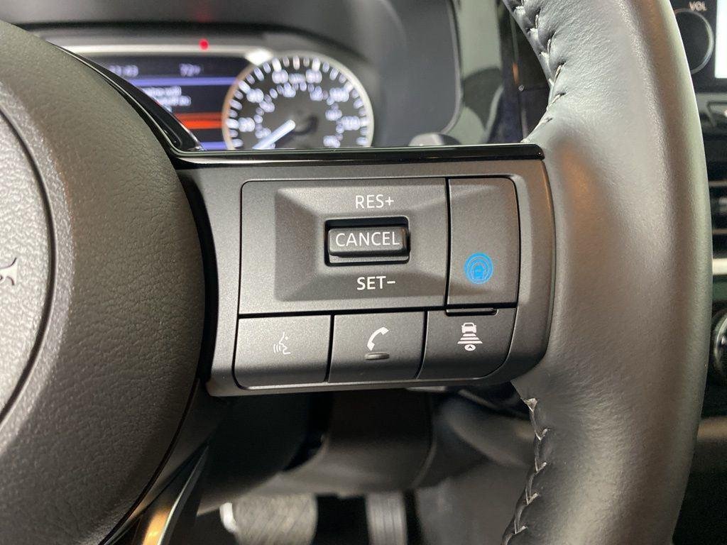 Used 2025 Deep Ocean Blue Nissan SL image 24