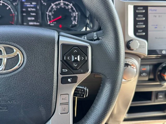 Used 2020 White Toyota SR5 image 11