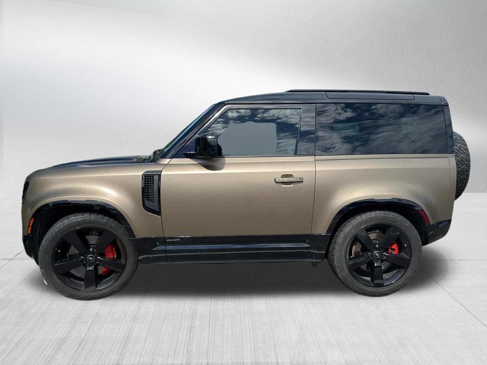 Certified Used 2023 Gondwana Stone Metallic Land Rover X image 2
