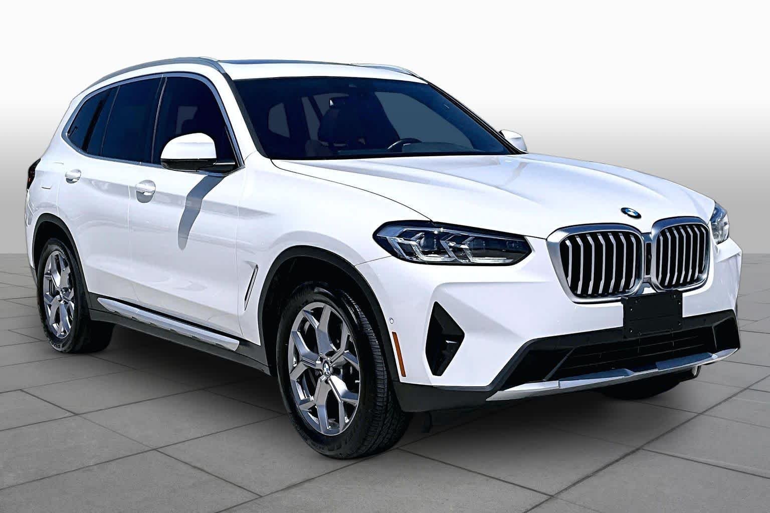 Used 2024 Alpine White BMW xDrive30i image 3