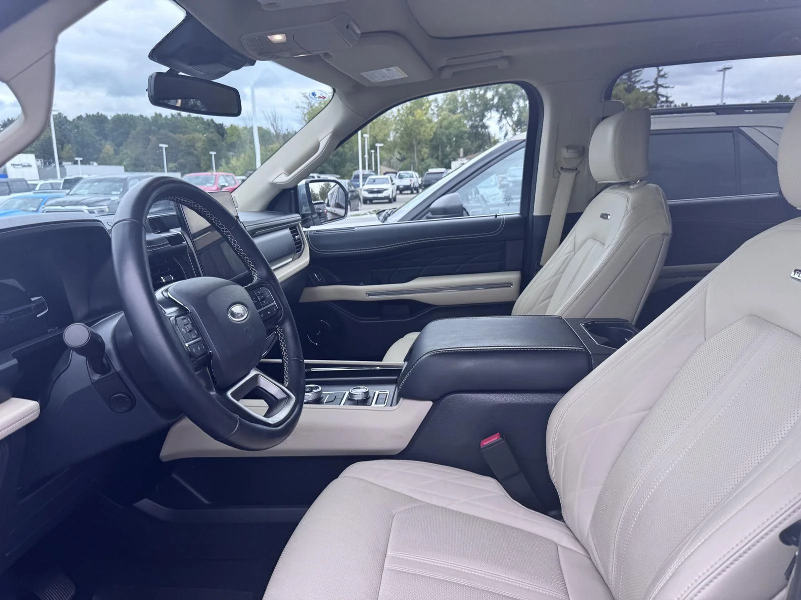 Used 2024 Star White Metallic Tri-Coat Ford Platinum image 10