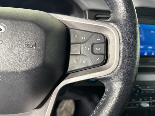 Used 2023  Ford Base image 11