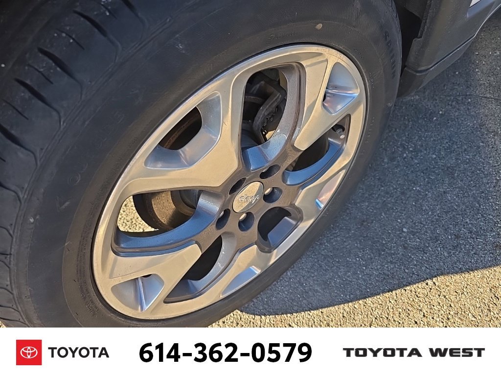 Used 2020 White Jeep Limited image 12