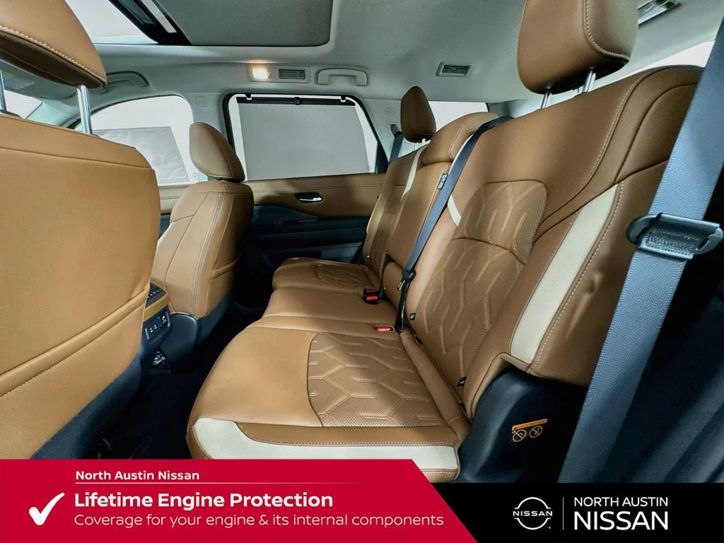 New 2026 White Nissan Platinum image 30