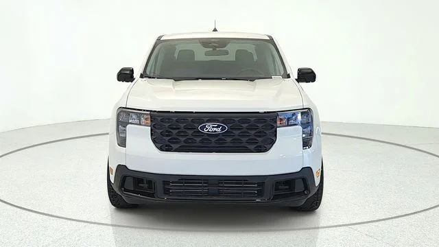 New 2026 White Ford XLT image 2