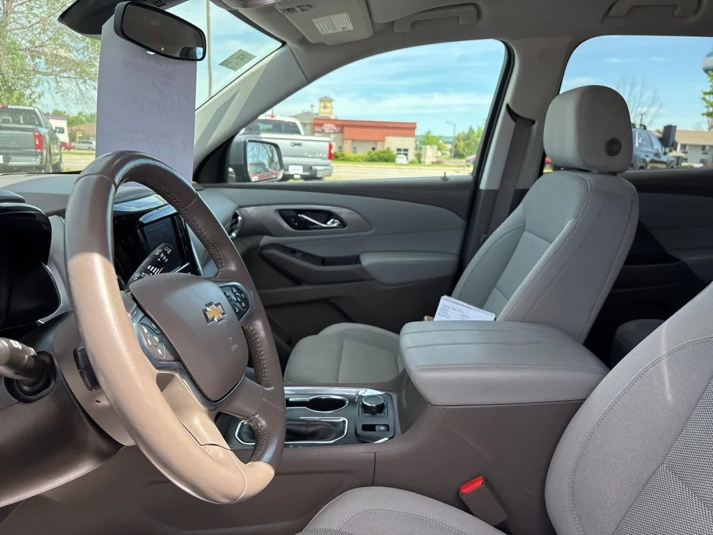 Used 2021 Satin Steel Metallic Chevrolet LT image 11