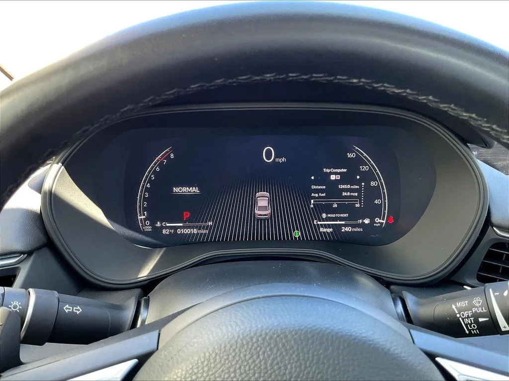 Certified Used 2025 Liquid Carbon Metallic Acura Technology Package image 14