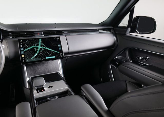 New 2026 Santorini Black Land Rover SE image 16