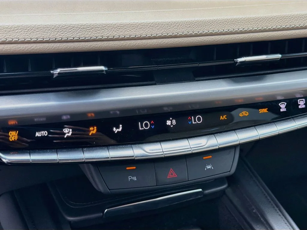 Used 2025 Brown Cadillac Premium Luxury image 21