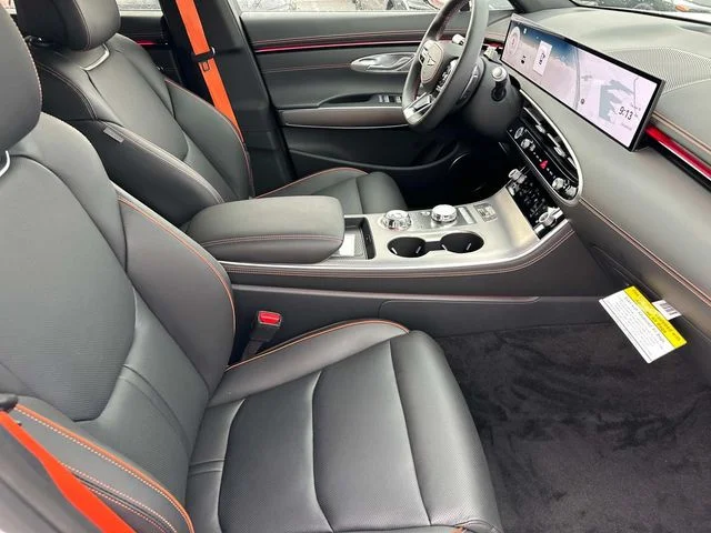 2026 GENESIS GV70 Sport Advanced - Photo 8