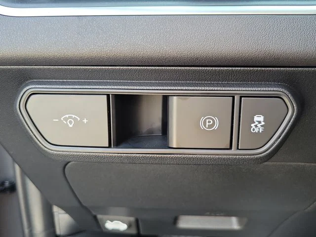 Certified Used 2025 Steel Gray Kia LXS image 19