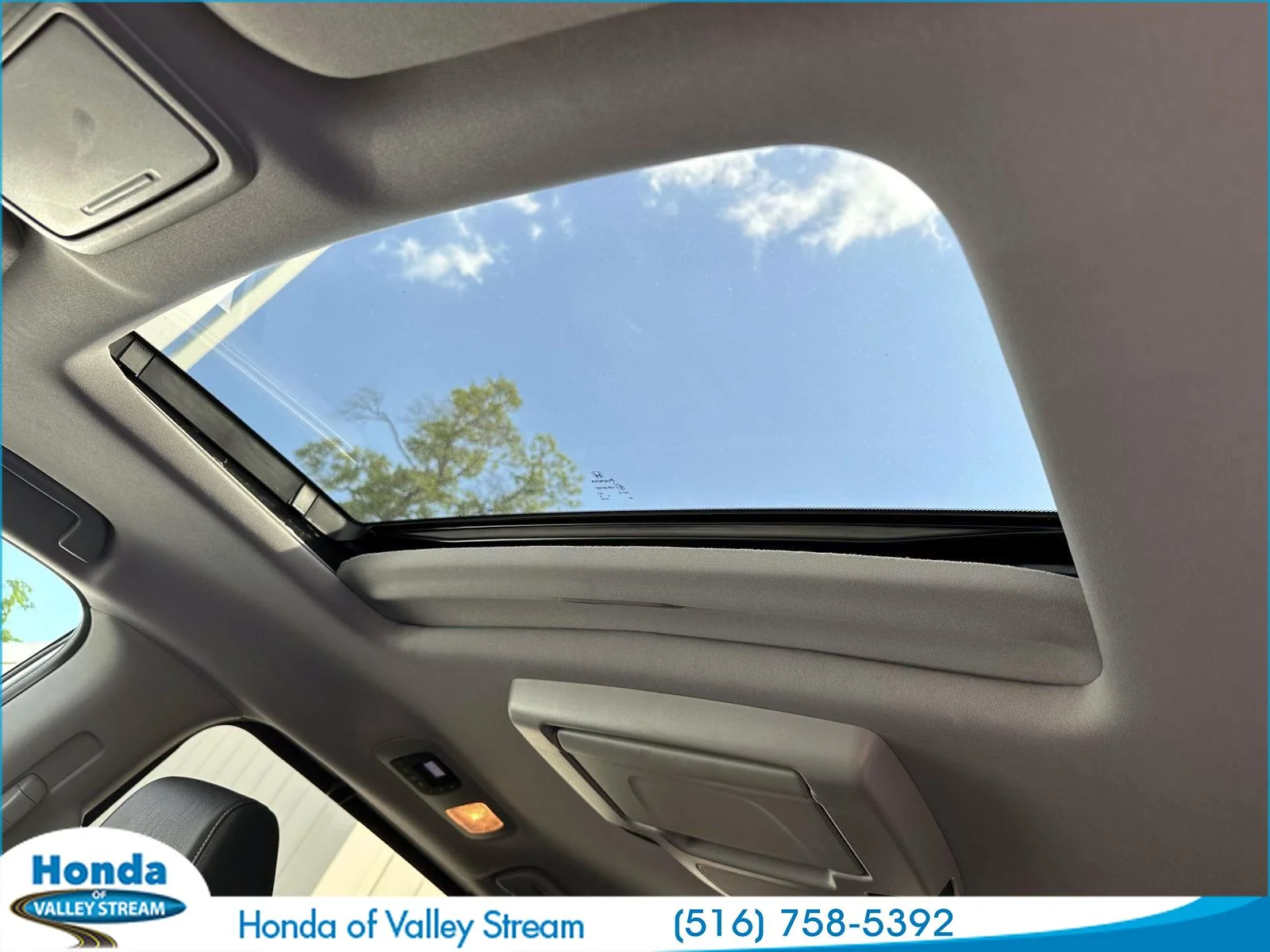 2023 Honda Odyssey Touring - Photo 20