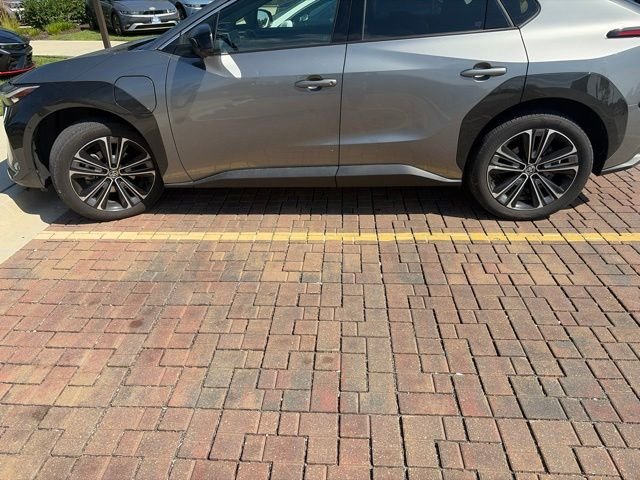 2024 Toyota bZ4X Limited