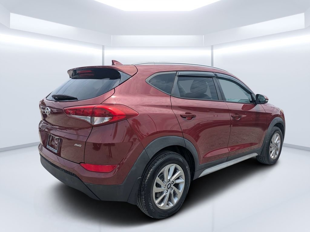 Used 2018 Red Hyundai SEL Plus image 3