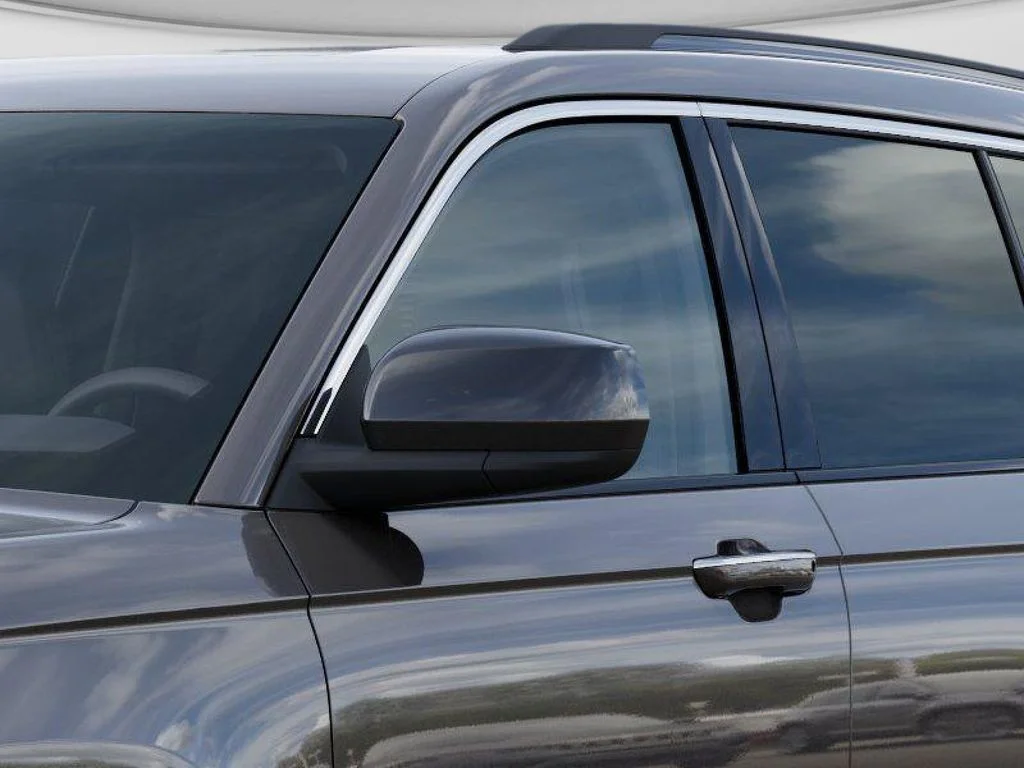New 2025 Baltic Gray Metallic Clear-Coat Exterior Paint Jeep Laredo image 12