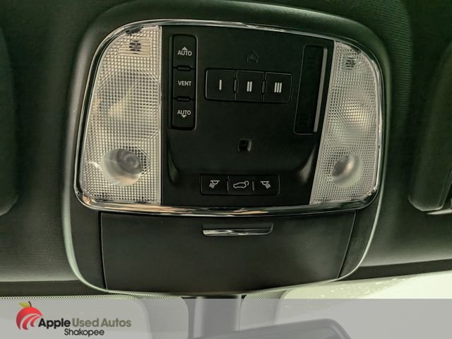 Used 2015 White Jeep Altitude image 20