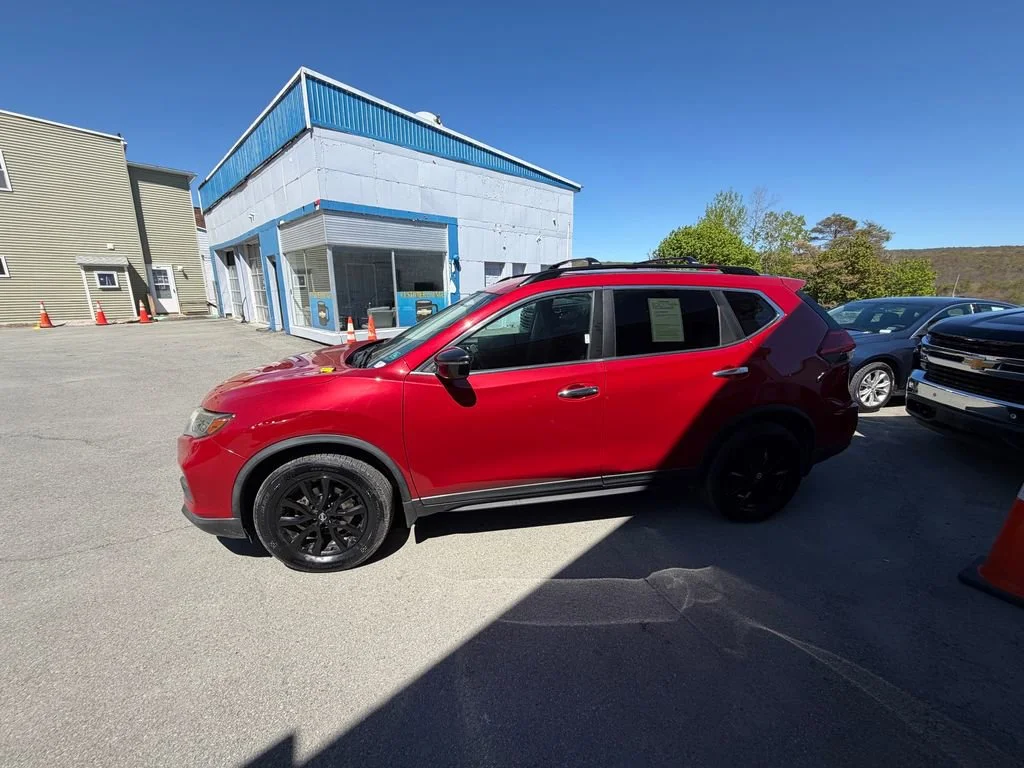 Used 2017 Nissan Rogue SV with VIN 5N1AT2MV4HC806037 for sale in Forest City, PA