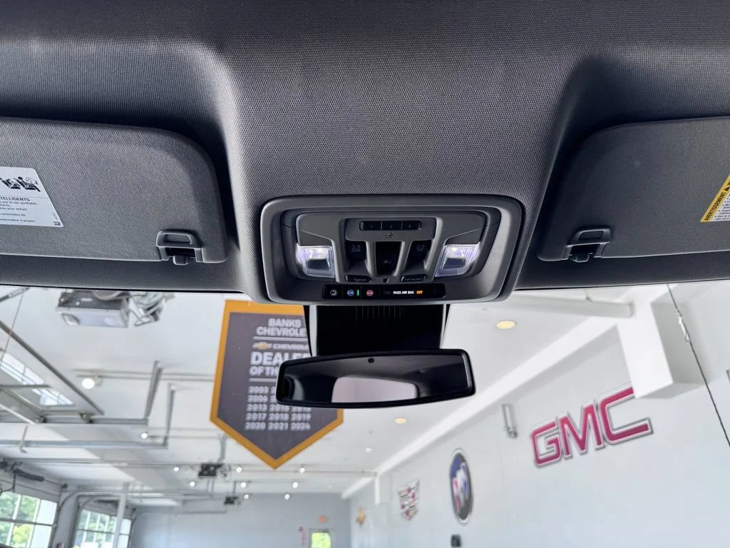 2023 GMC Sierra 1500 SLT - Photo 29