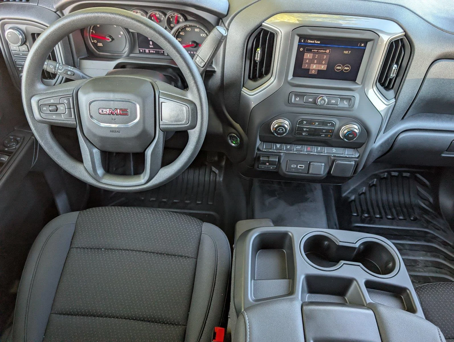 New 2026 Summit White GMC Pro image 31