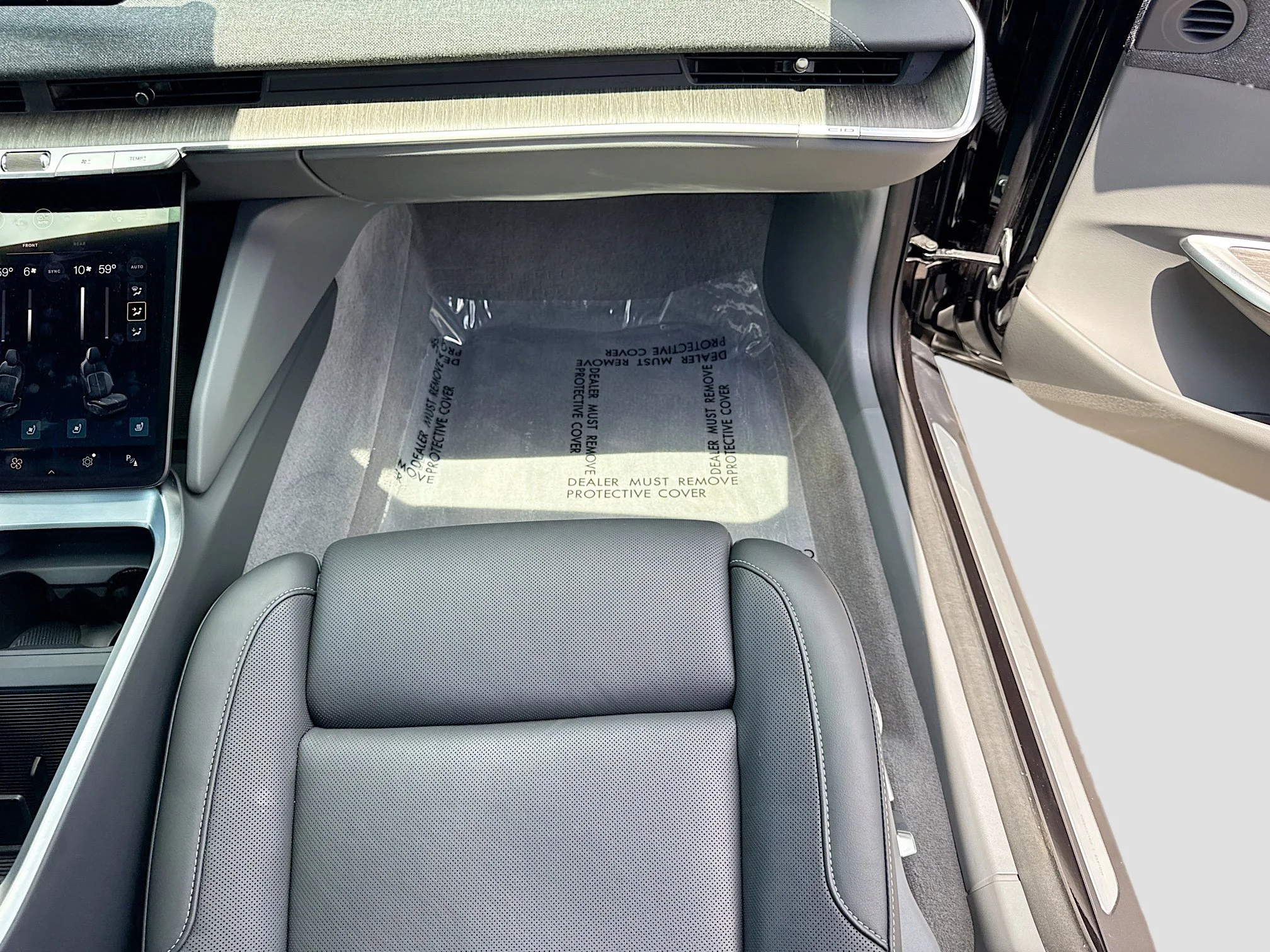 Used 2024 Infinite Black Metallic Lucid Touring image 18