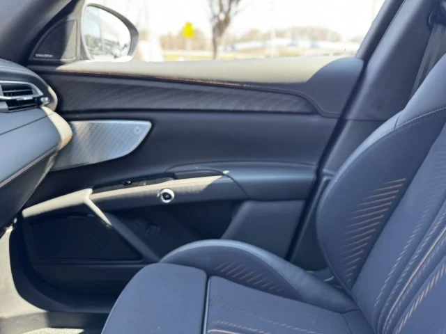 New 2025 Nero Tempesta Metallic Maserati Premium SPORT image 30