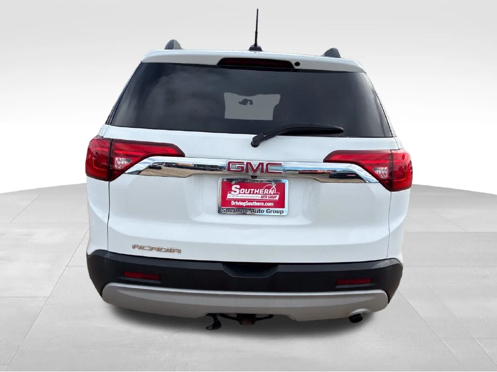 Used 2017 White GMC SLE-2 image 4