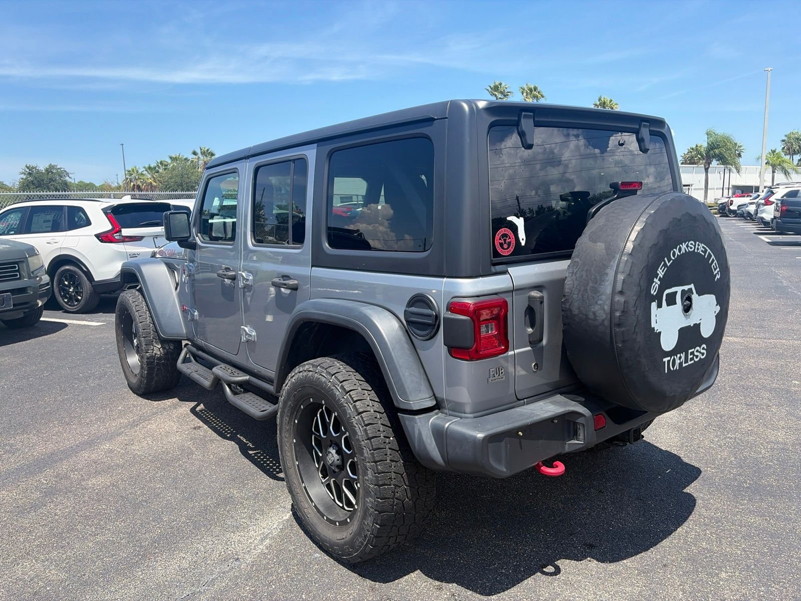 Used 2018 Silver Jeep Unlimited Rubicon image 5