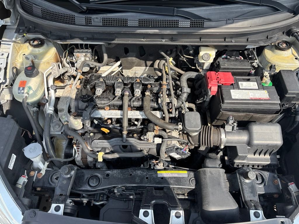 Used 2018 Silver Nissan S image 11