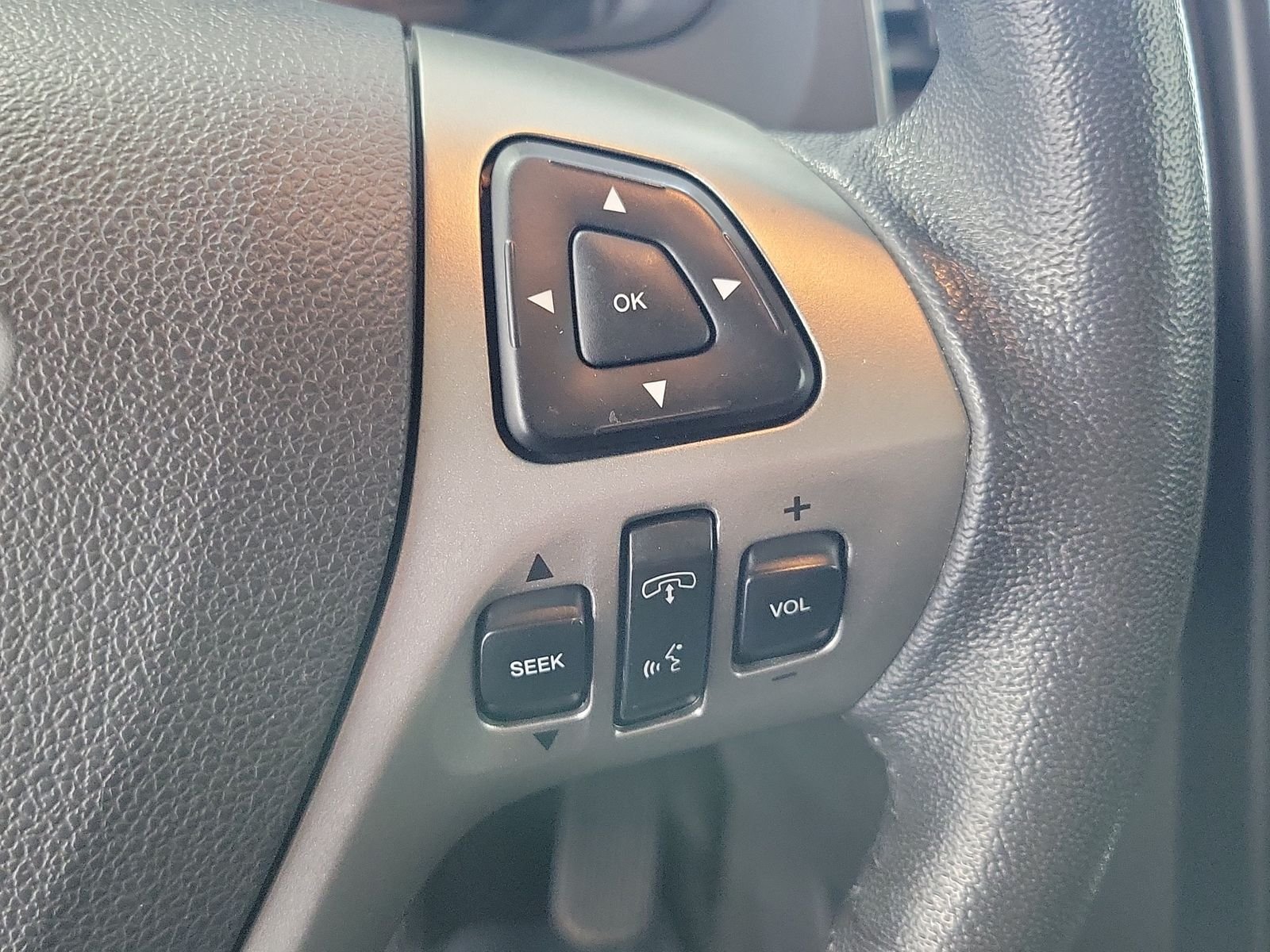 Used 2018 Gray Ford SEL image 16