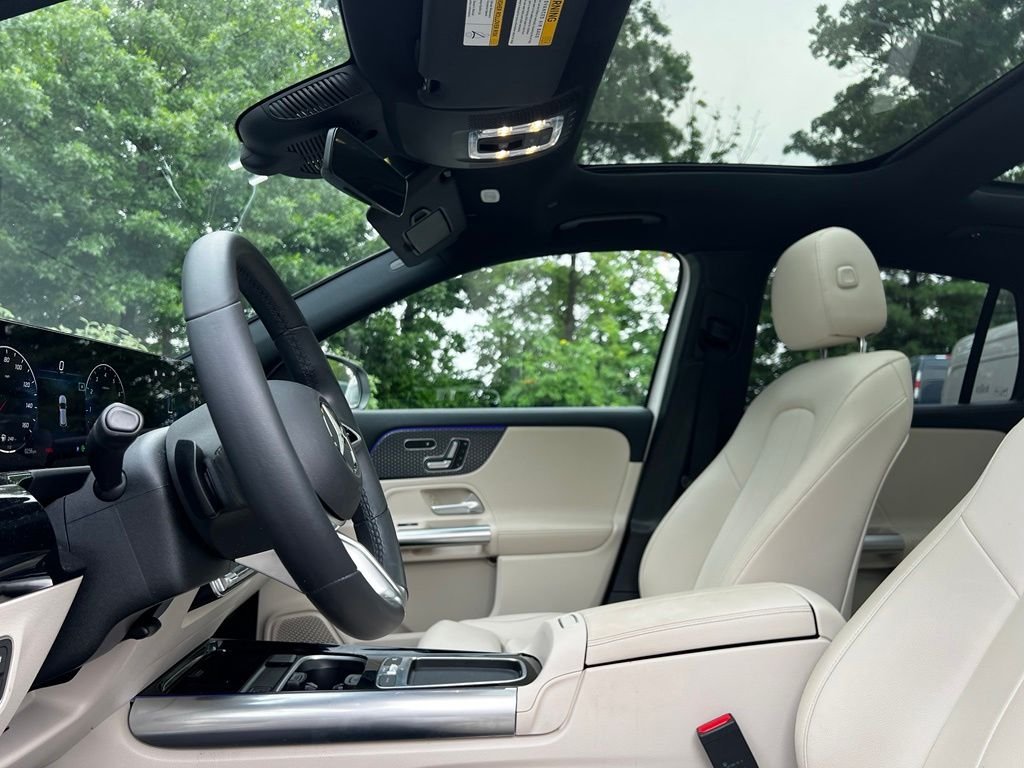 Used 2024 White Mercedes-Benz GLA 250 image 11