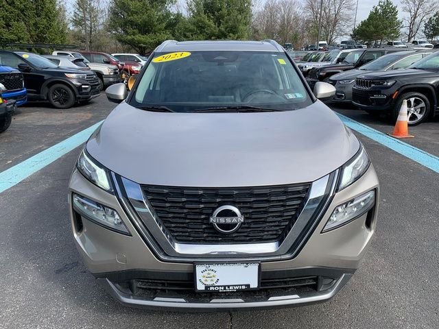 Used 2023 Gold Nissan SL image 9