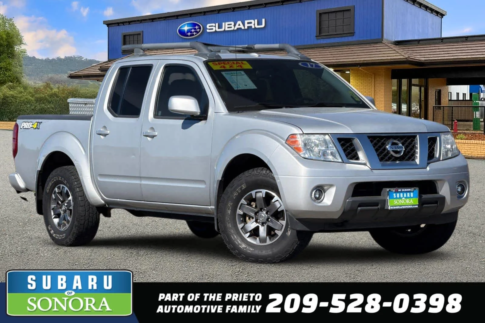 2017 Nissan Frontier 4.0 PRO-4X Crew Cab 4X4 AT's photo
