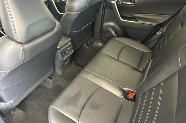 Certified Used 2019 White Toyota XLE Premium image 16